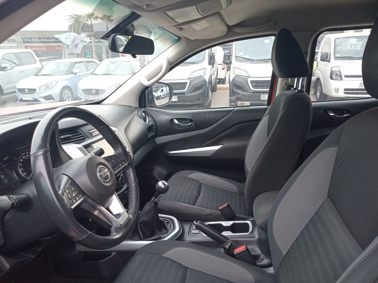 NISSAN - 2