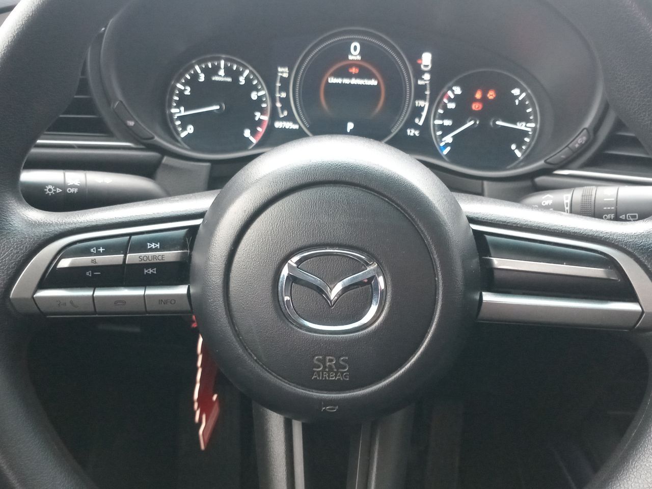 Mazda CX-30 — foto 18 de 27