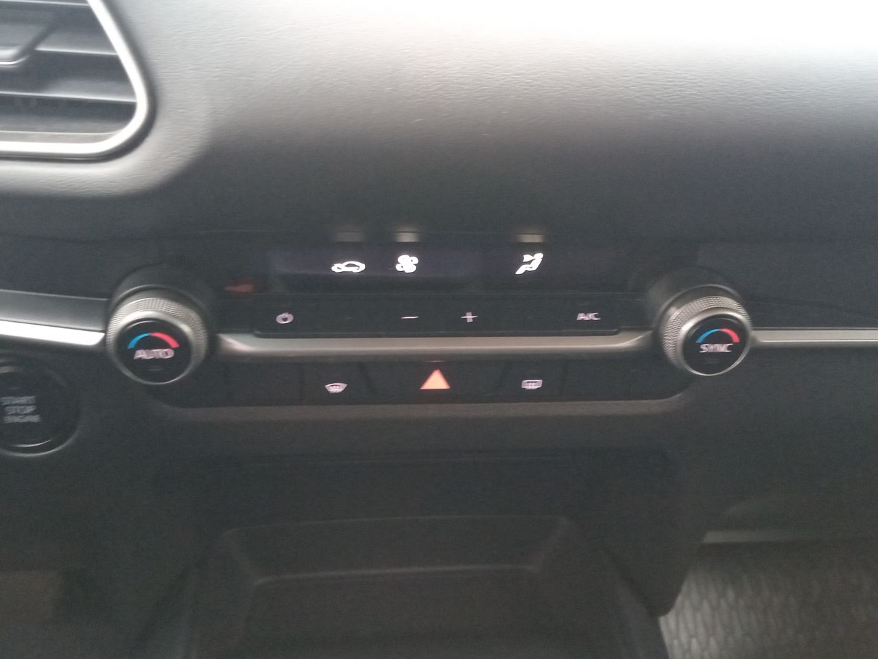 Mazda CX-30 — foto 22 de 27
