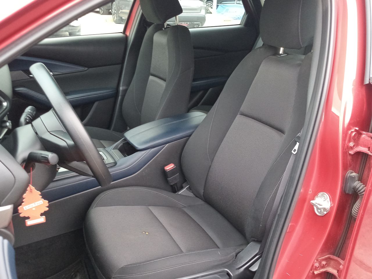 Mazda CX-30 — foto 16 de 27