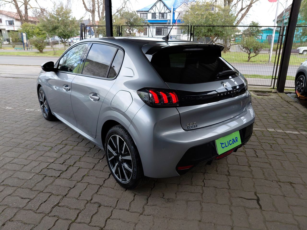 PEUGEOT - 5