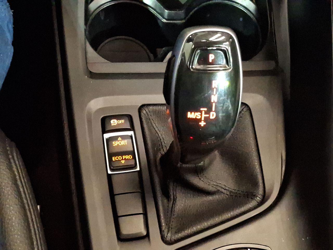 BMW - 32