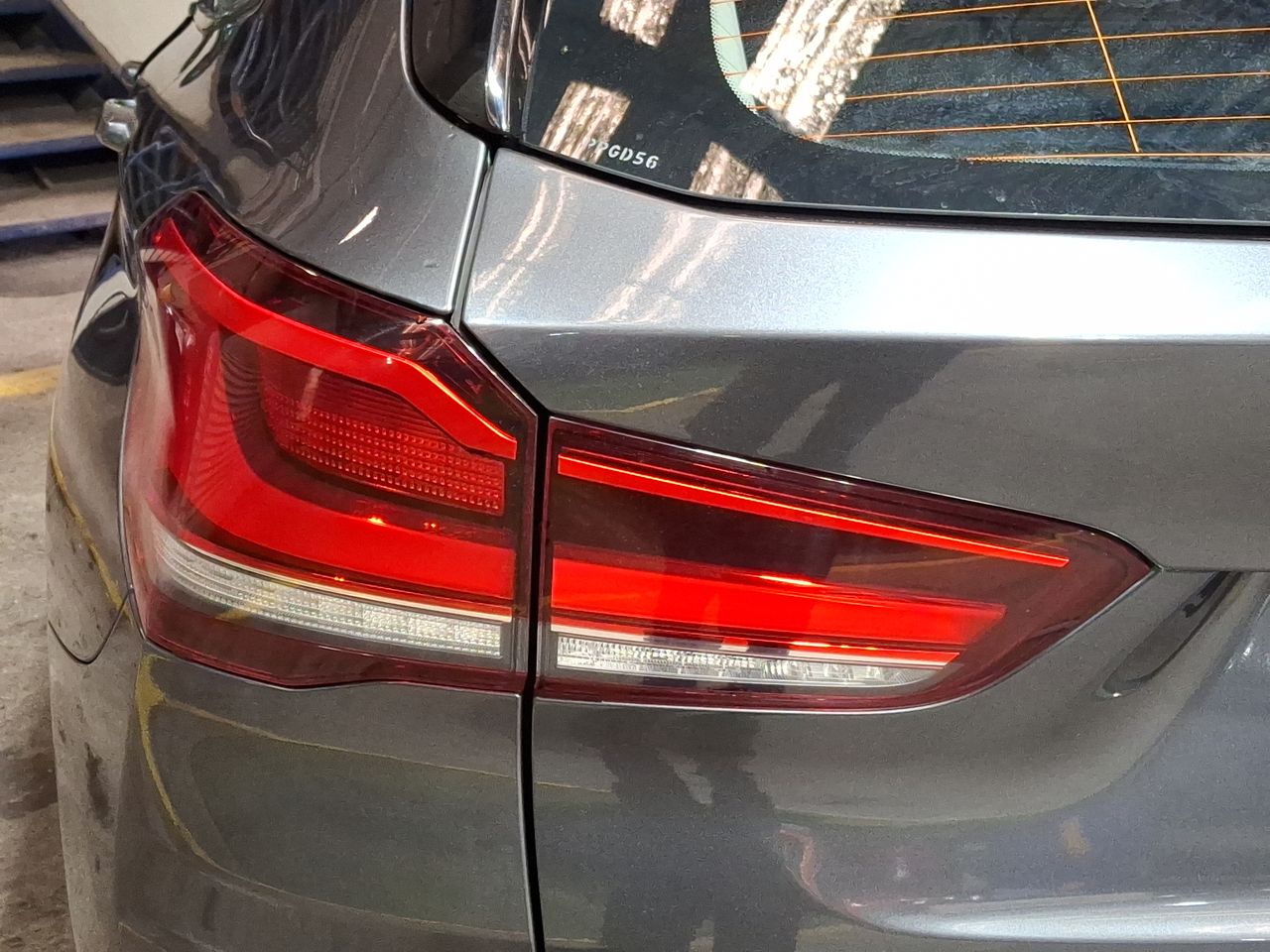 BMW - 21