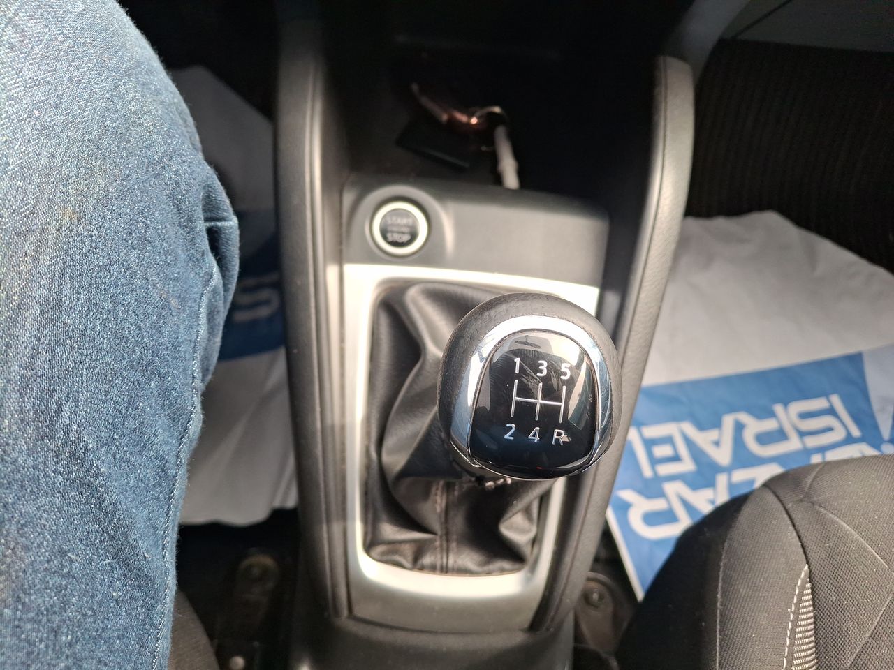 NISSAN - 28