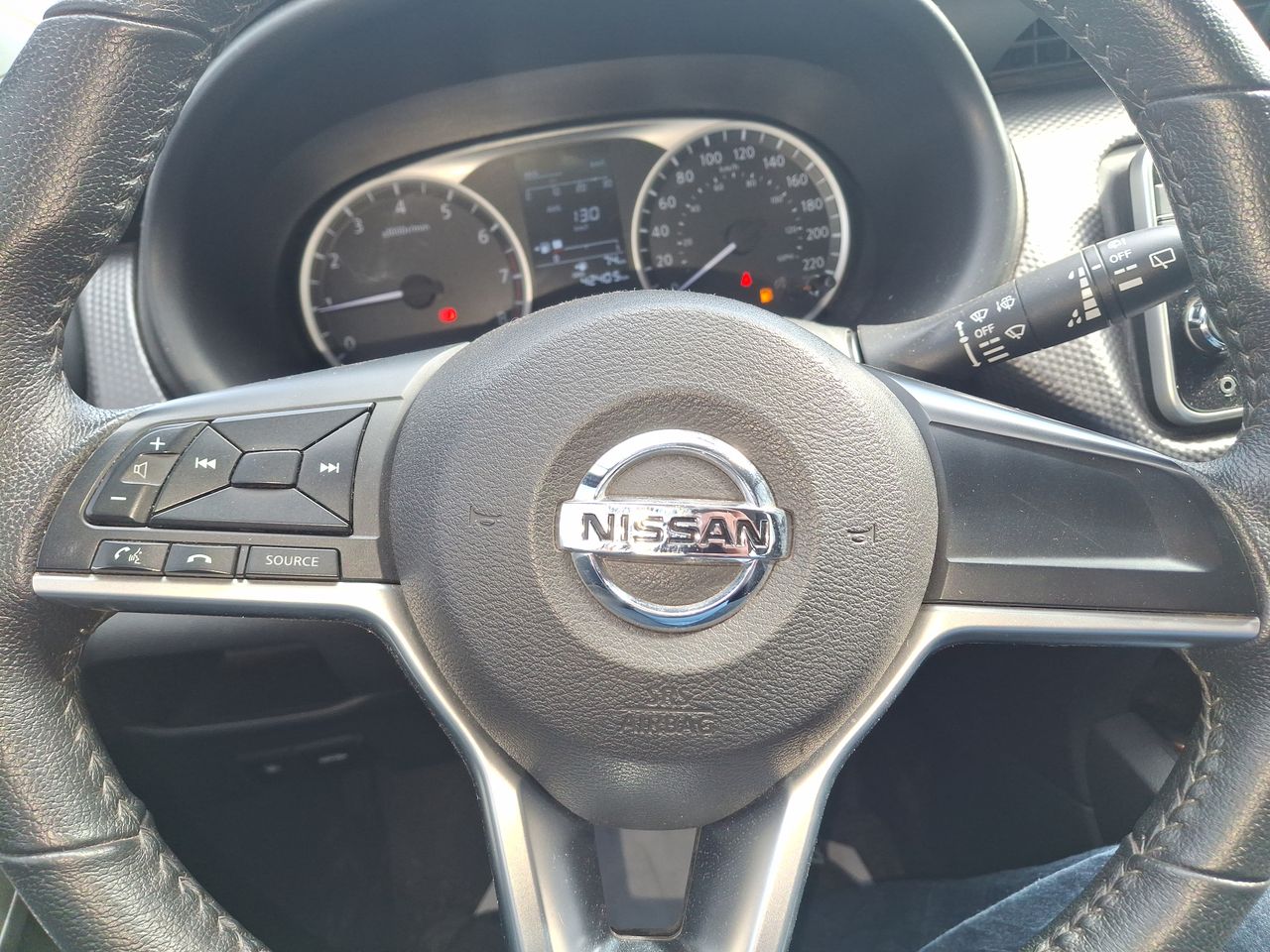 NISSAN - 24