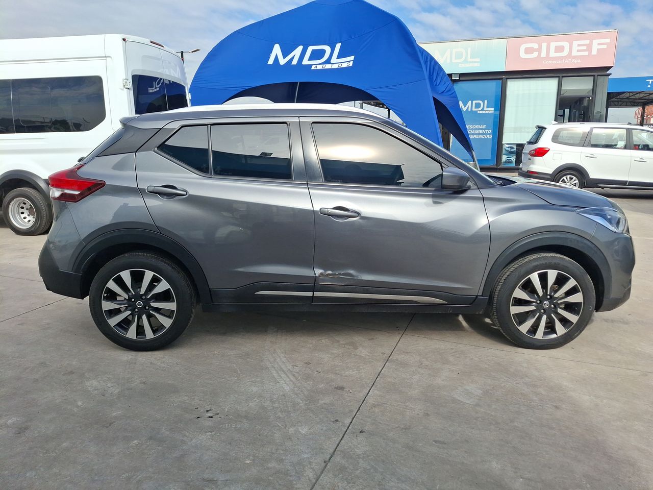 NISSAN - 8