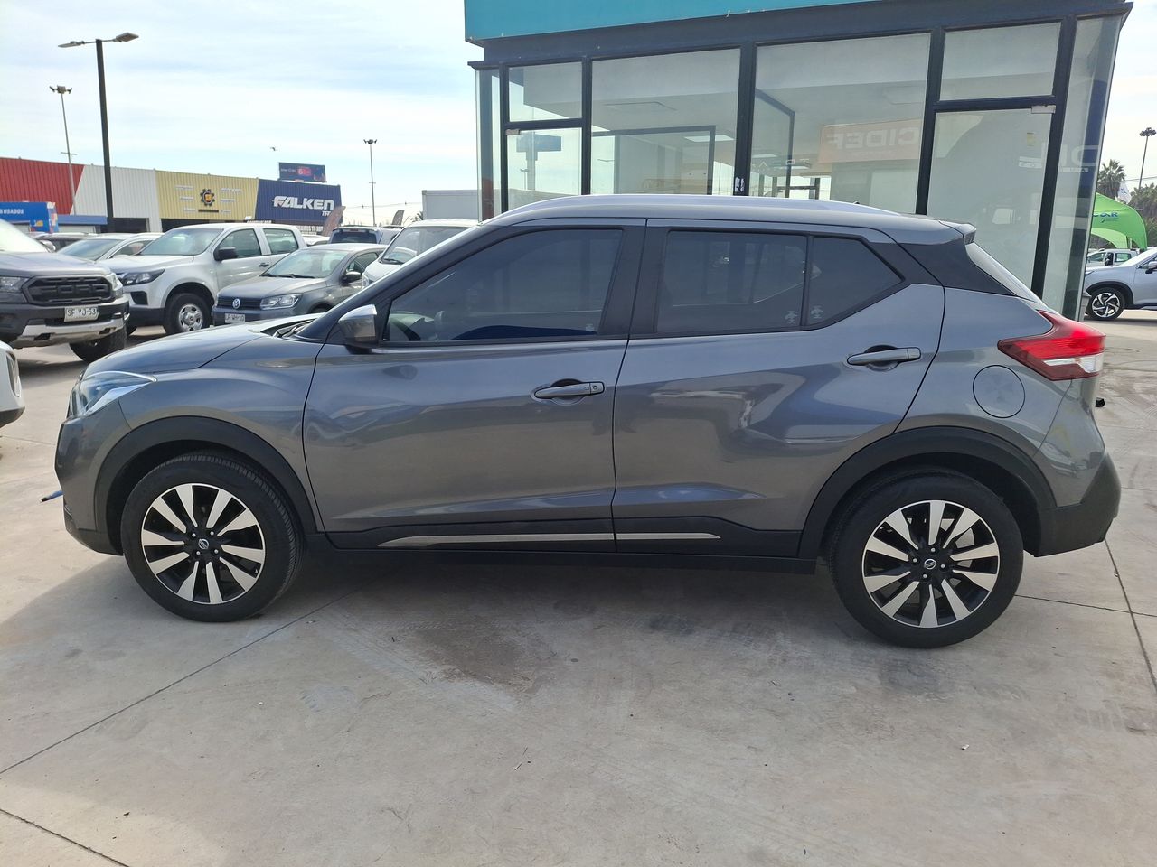 NISSAN - 4