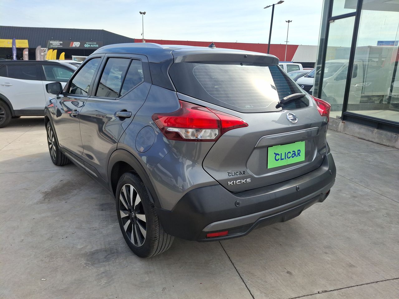 NISSAN - 5