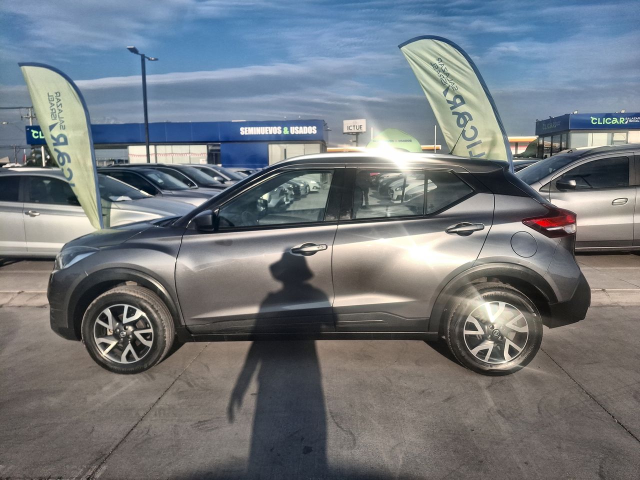 NISSAN - 4