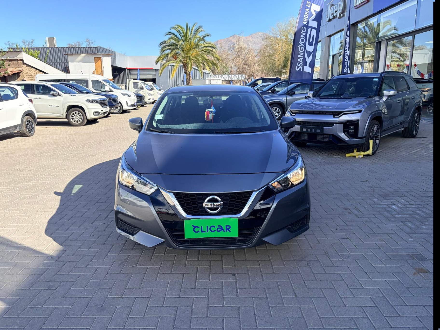 NISSAN - 2