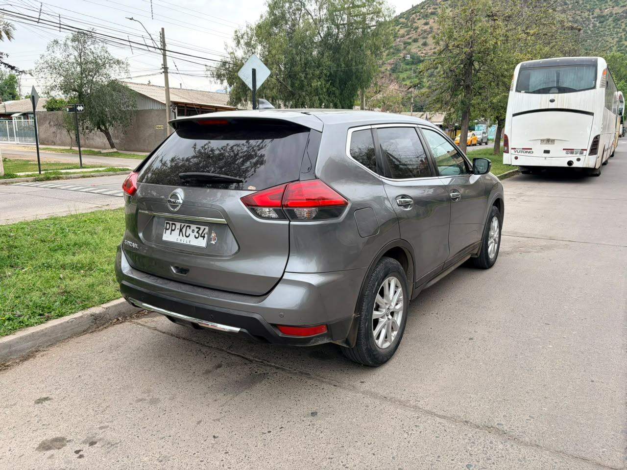 NISSAN - 4