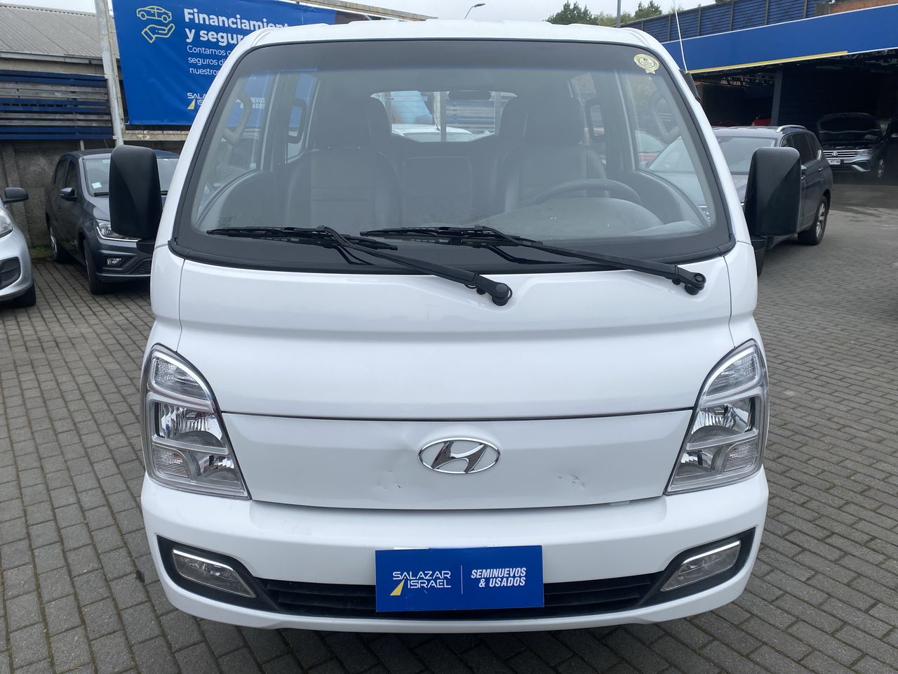 HYUNDAI - 2