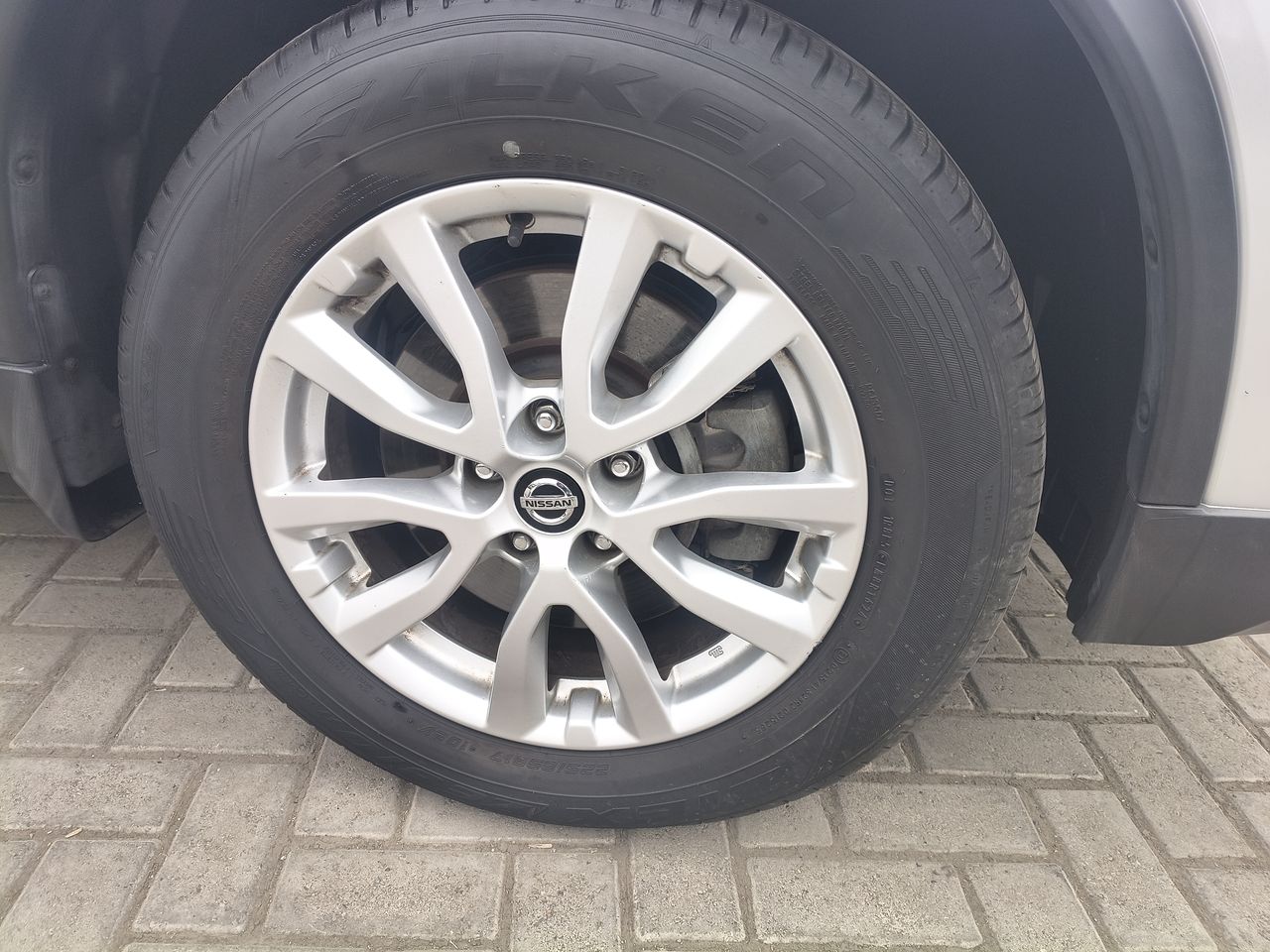 NISSAN - 9