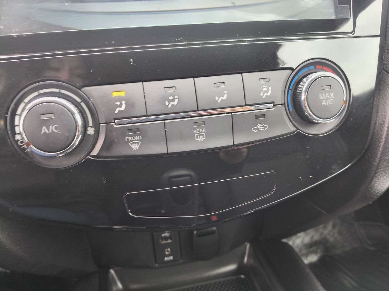 NISSAN - 19