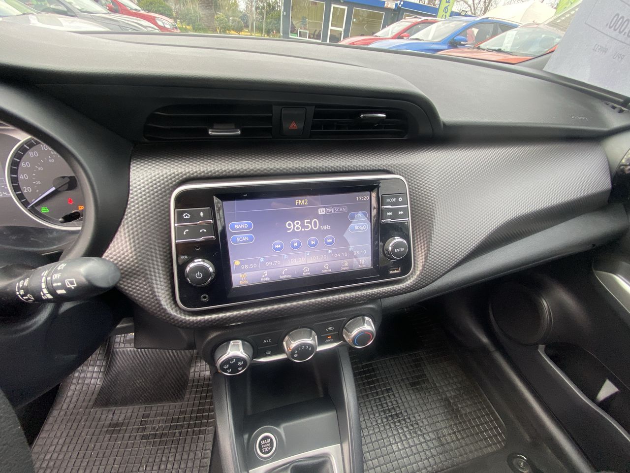 NISSAN - 27