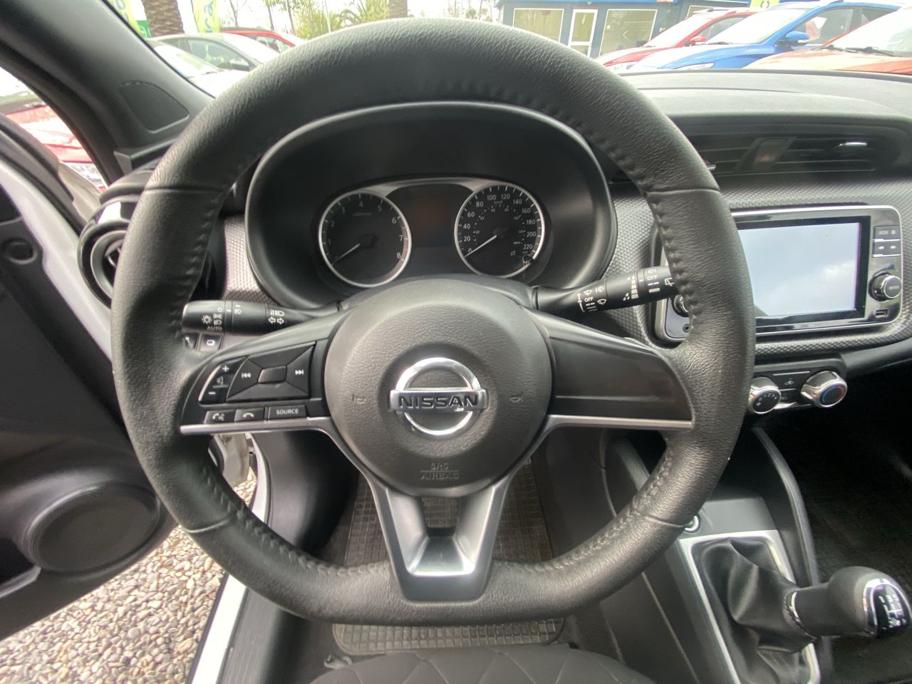 NISSAN - 25