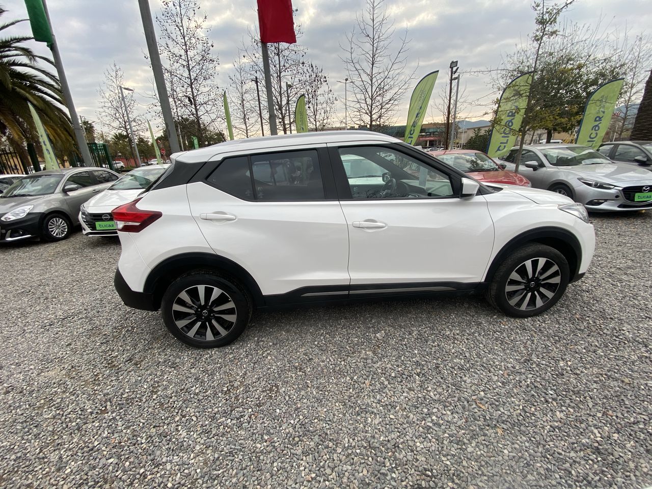NISSAN - 8