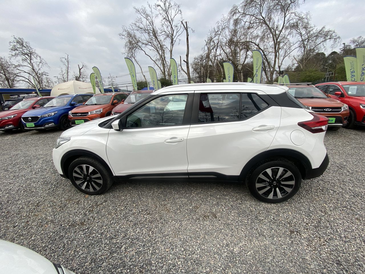 NISSAN - 4