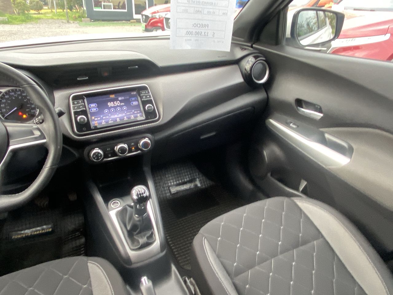 NISSAN - 10