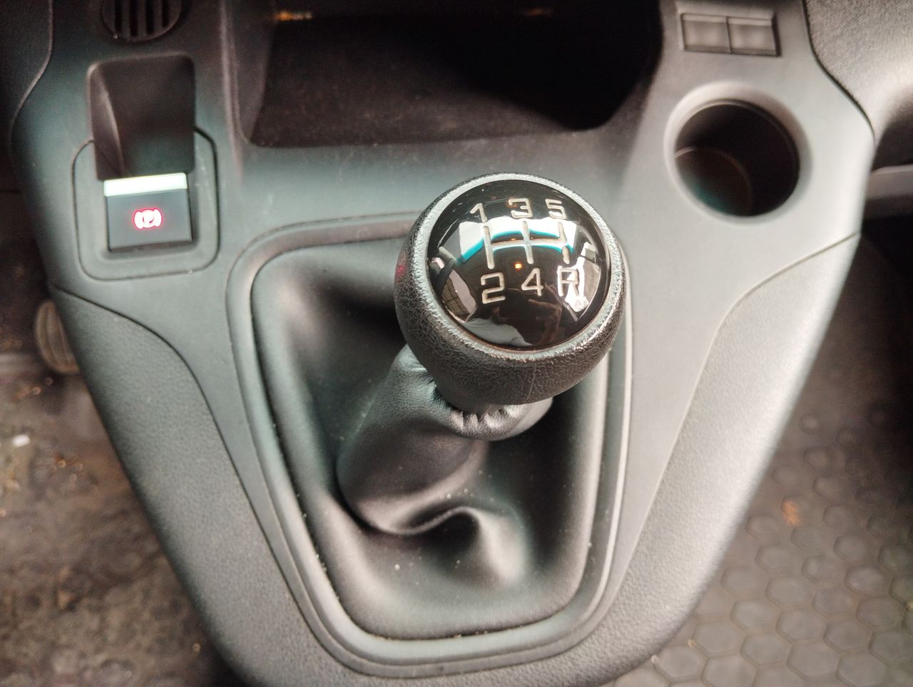 PEUGEOT - 29