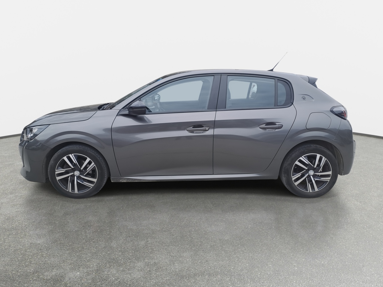 Peugeot 208 — foto 5 de 26