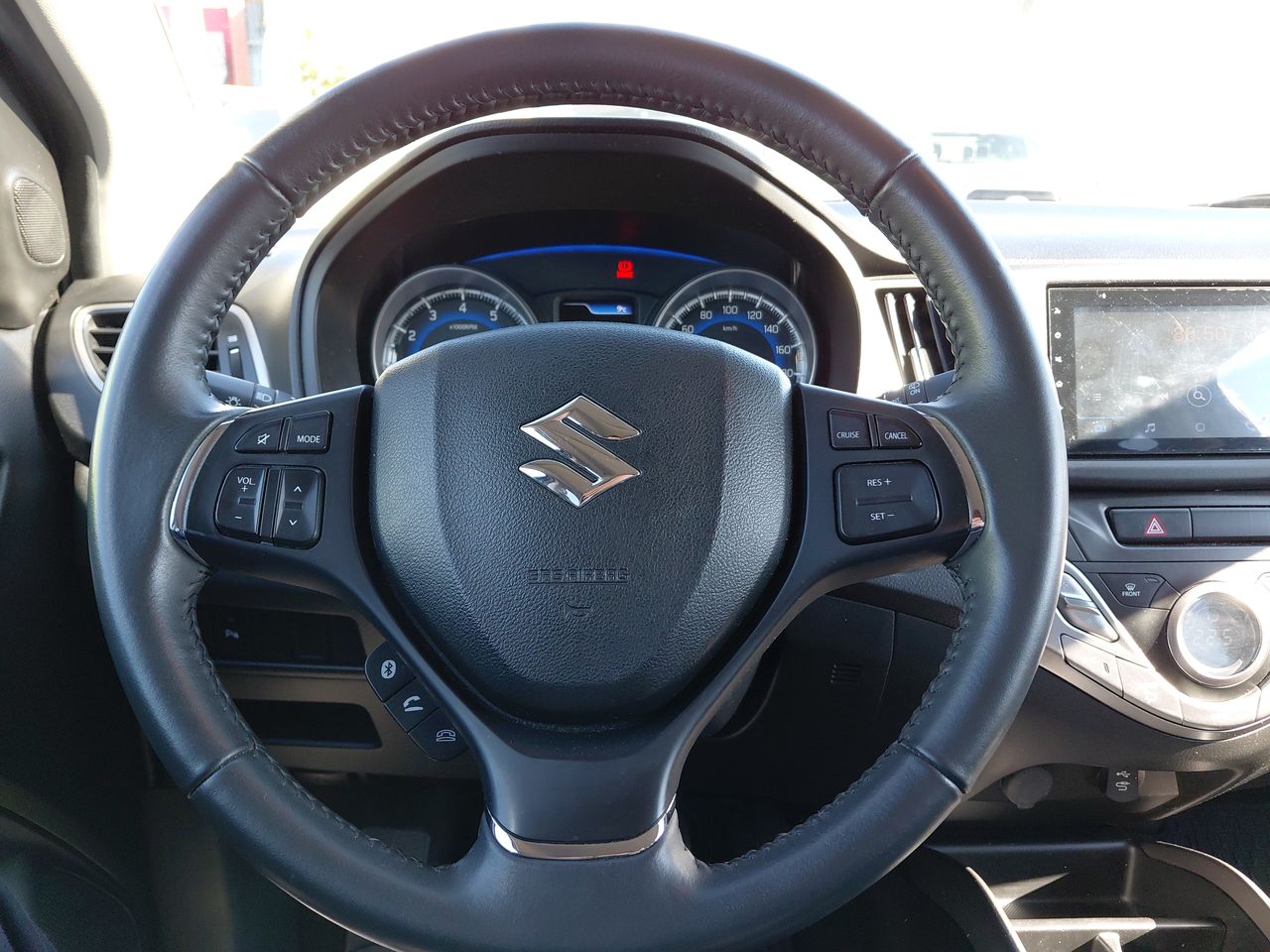 SUZUKI - 23