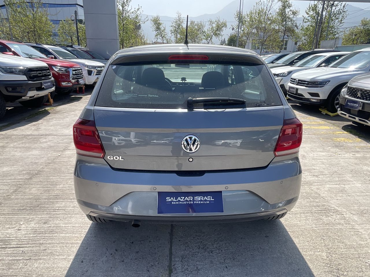 VOLKSWAGEN - 6