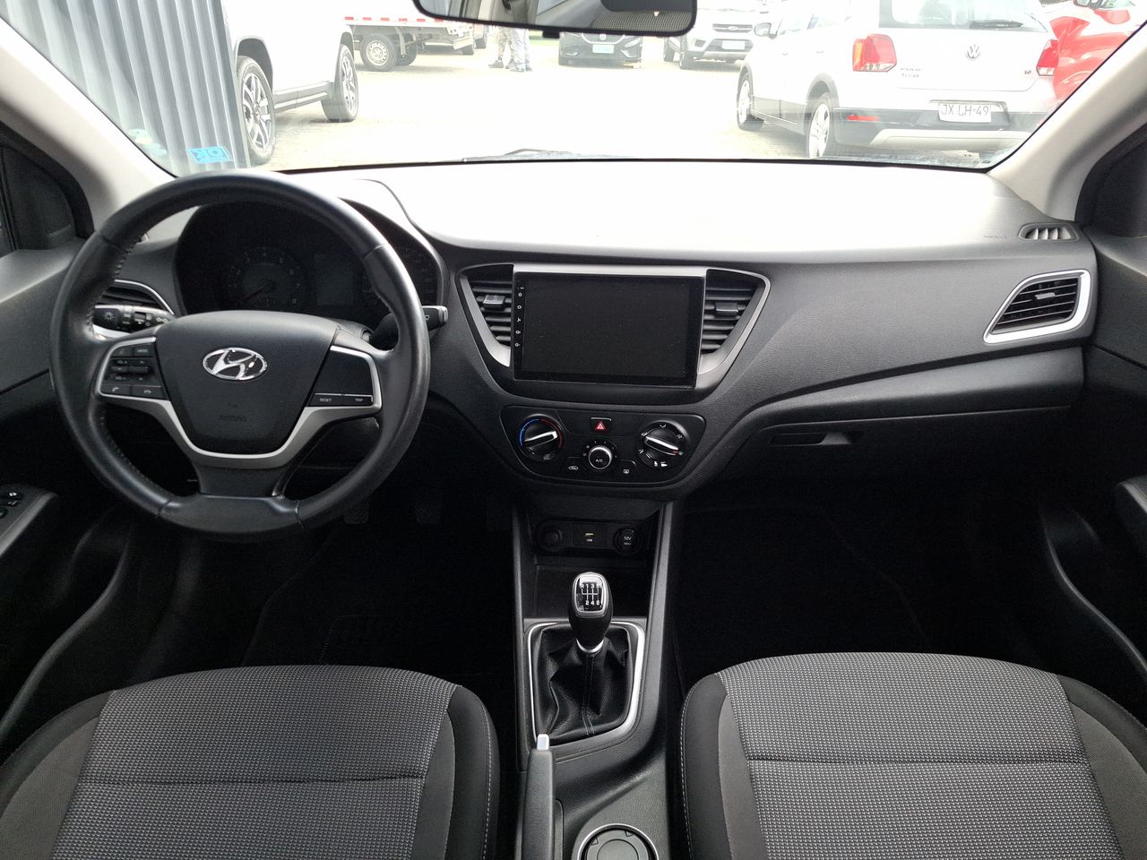 HYUNDAI - 33