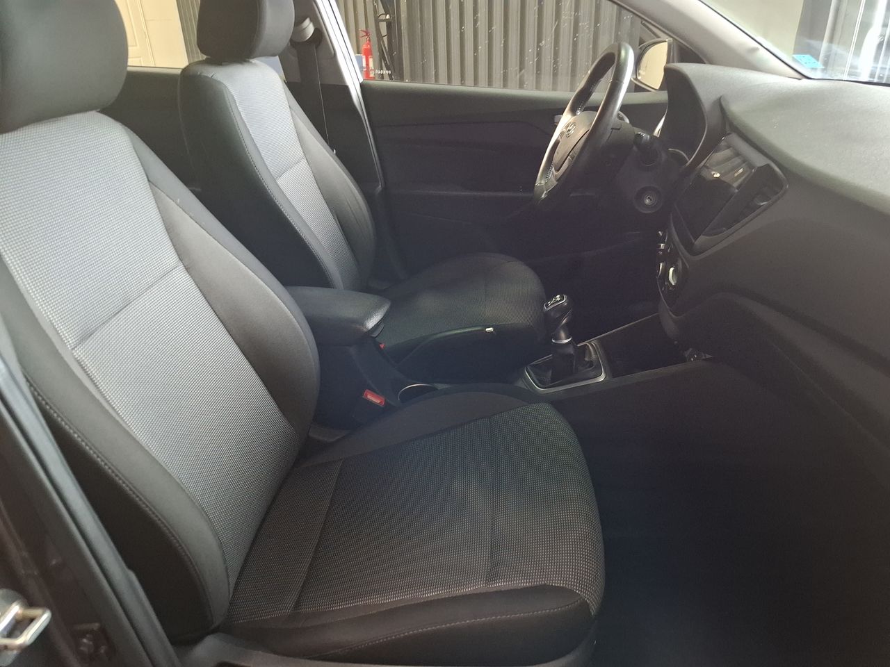 HYUNDAI - 11