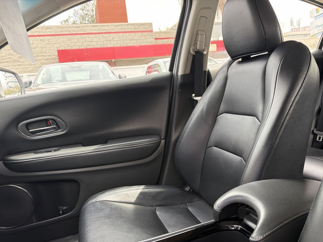 Honda HR-V — foto 33 de 36