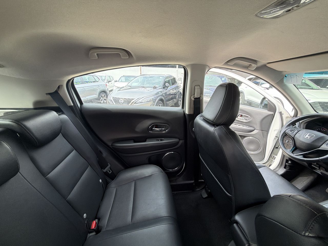 Honda HR-V — foto 14 de 36