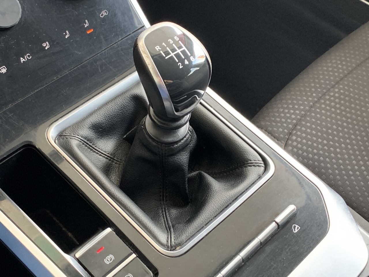 Chery Tiggo 8 — foto 23 de 26