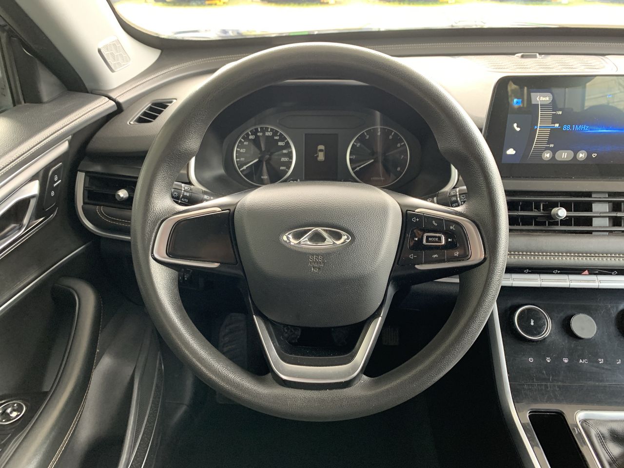 Chery Tiggo 8 — foto 18 de 26
