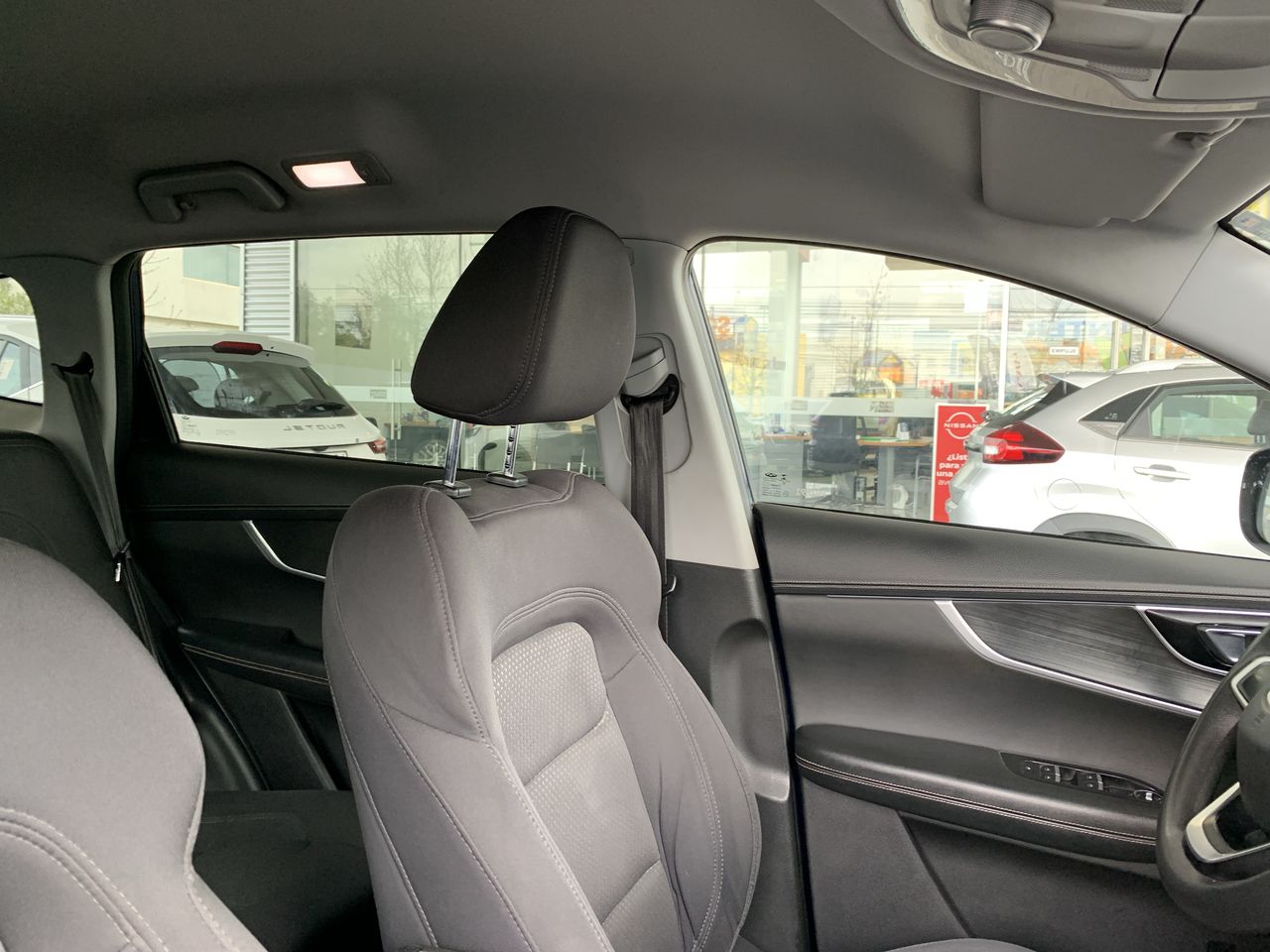 Chery Tiggo 8 — foto 8 de 26