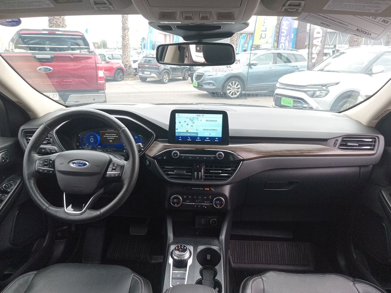 Ford Escape — foto 24 de 28