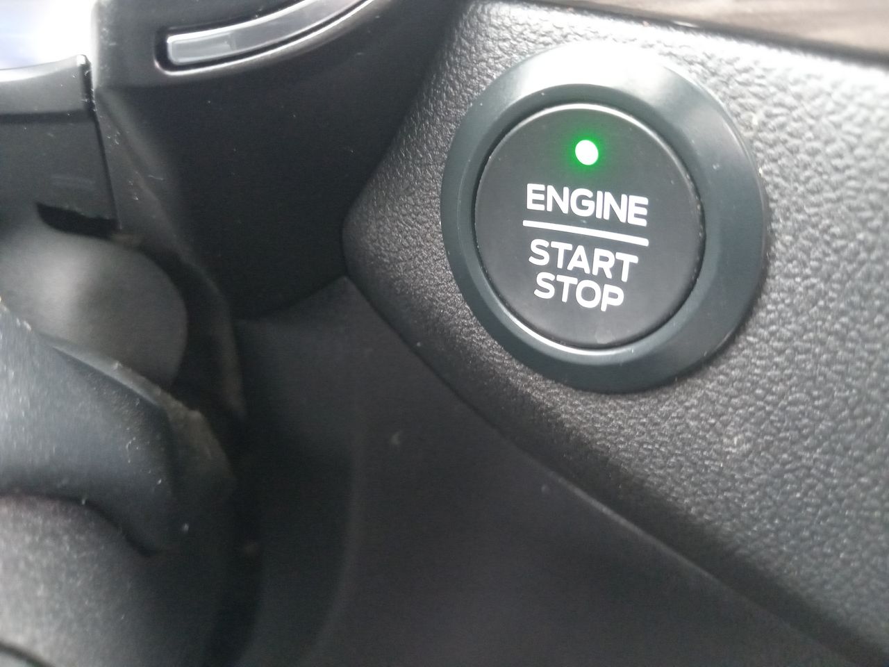 Ford Escape — foto 28 de 28