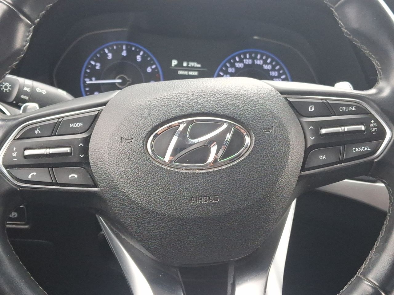 HYUNDAI - 18