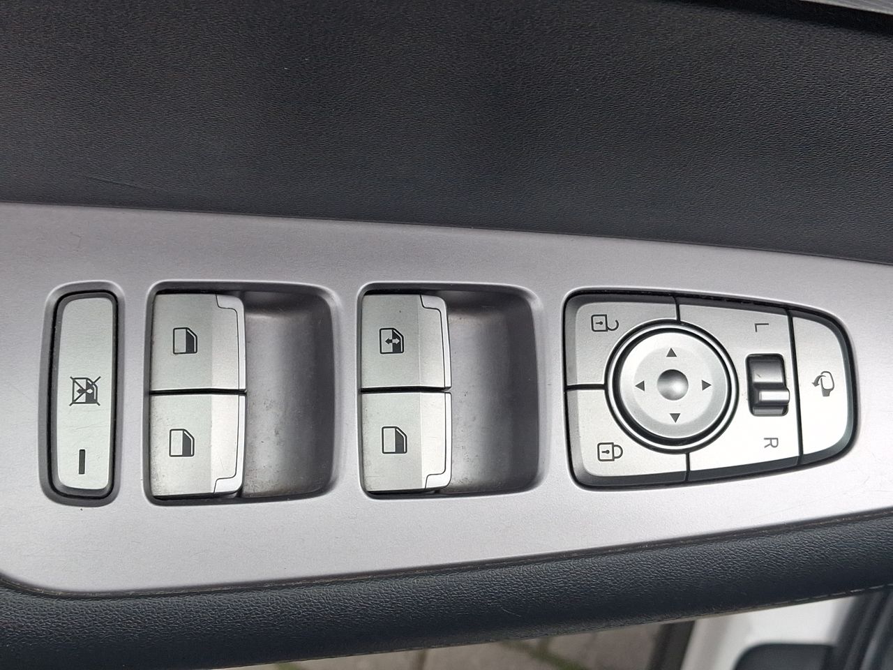 HYUNDAI - 14