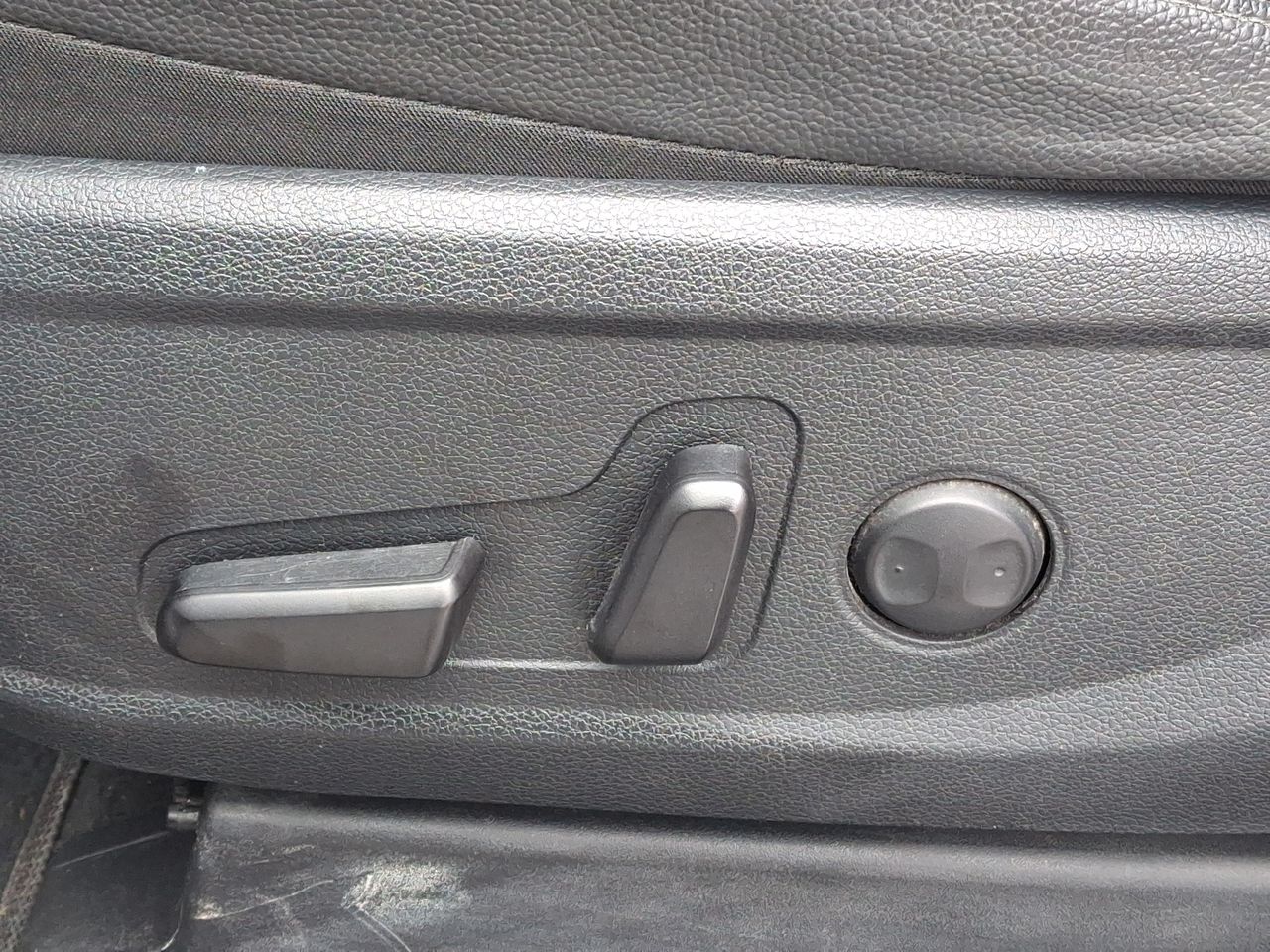 HYUNDAI - 15