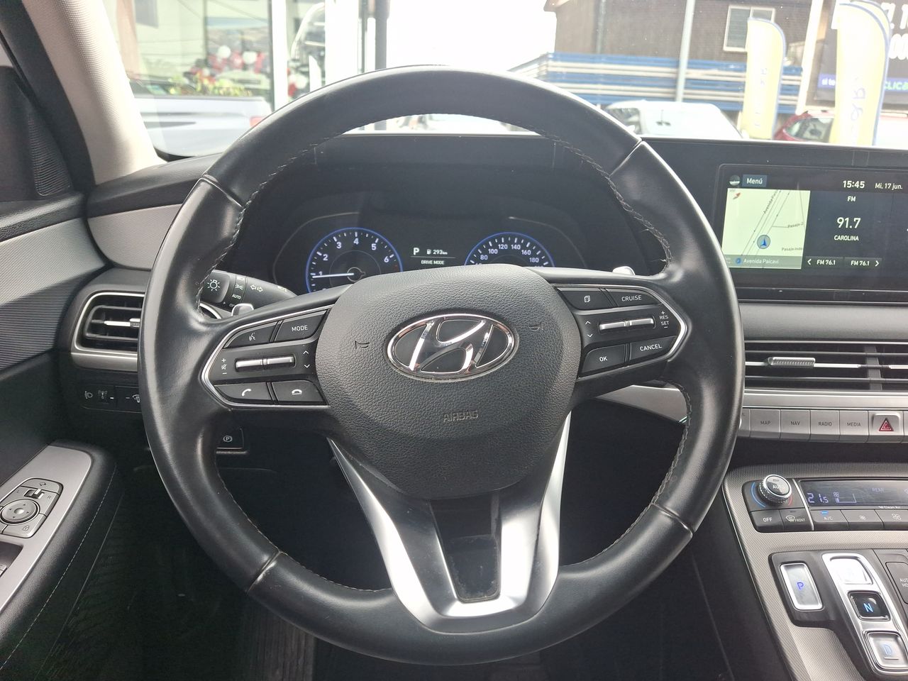HYUNDAI - 17
