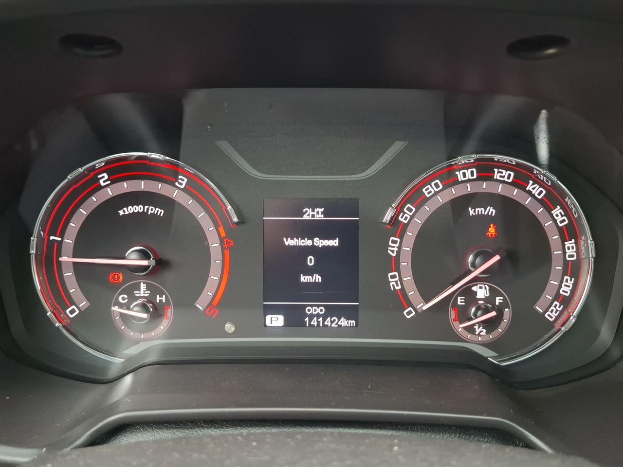 Maxus T60 — foto 19 de 26