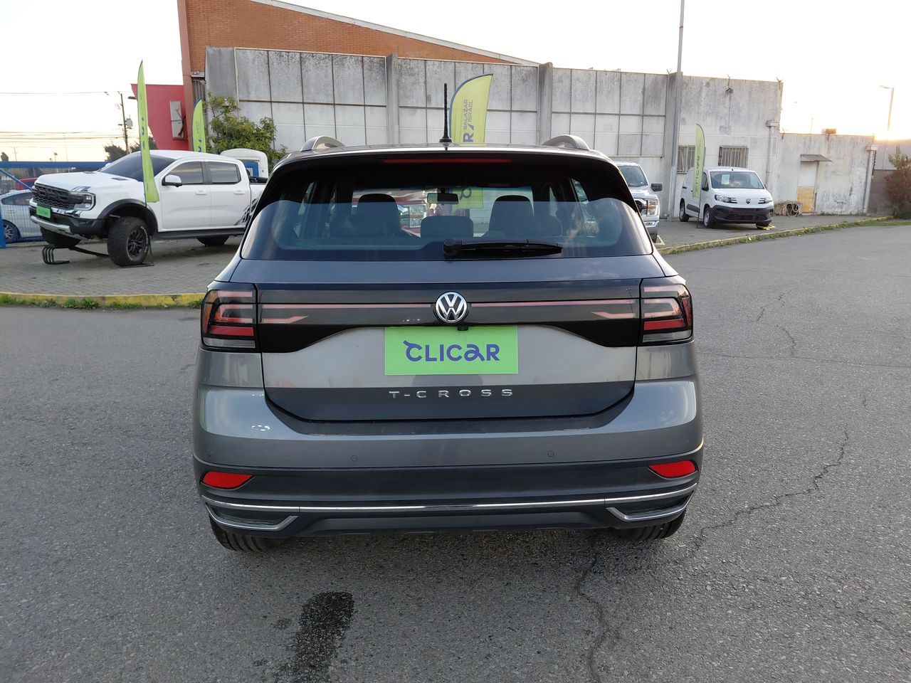 VOLKSWAGEN - 6