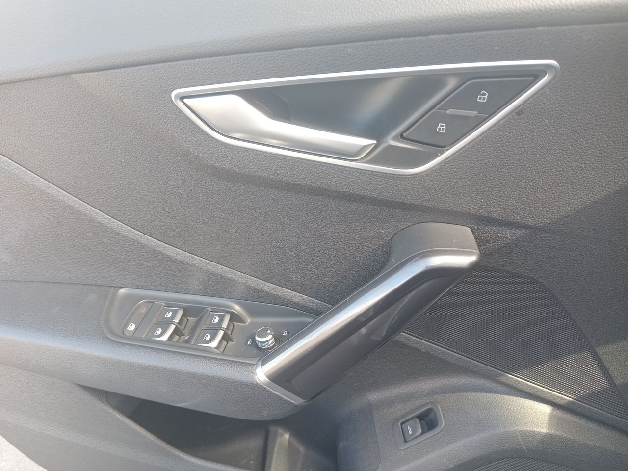 AUDI - 21