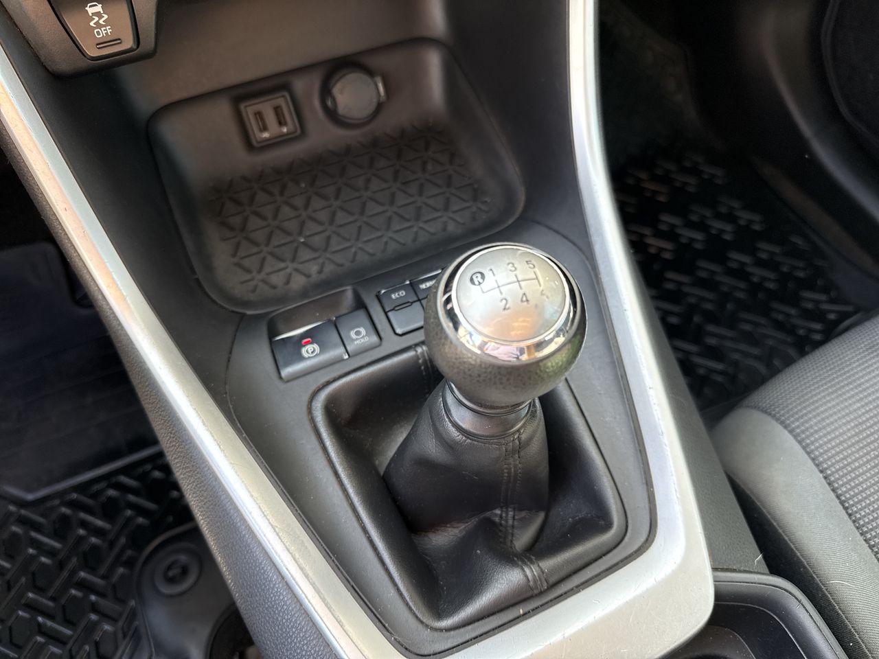 TOYOTA - 31