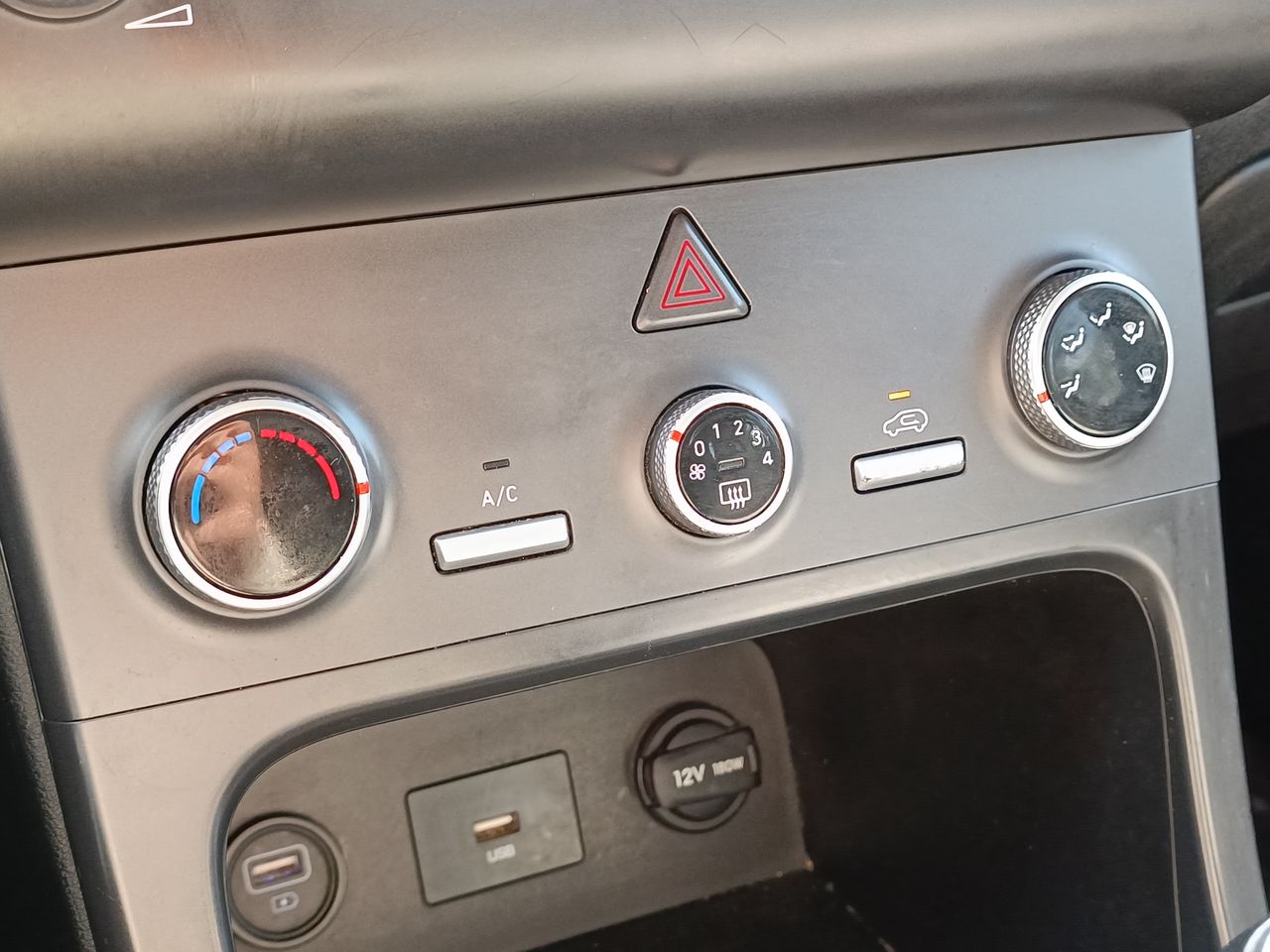 HYUNDAI - 27