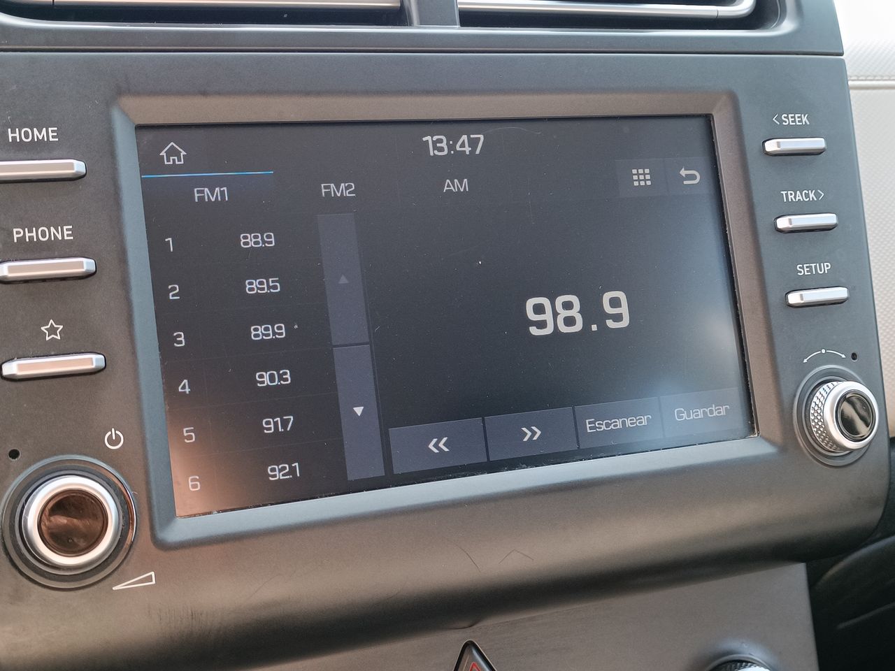 HYUNDAI - 25