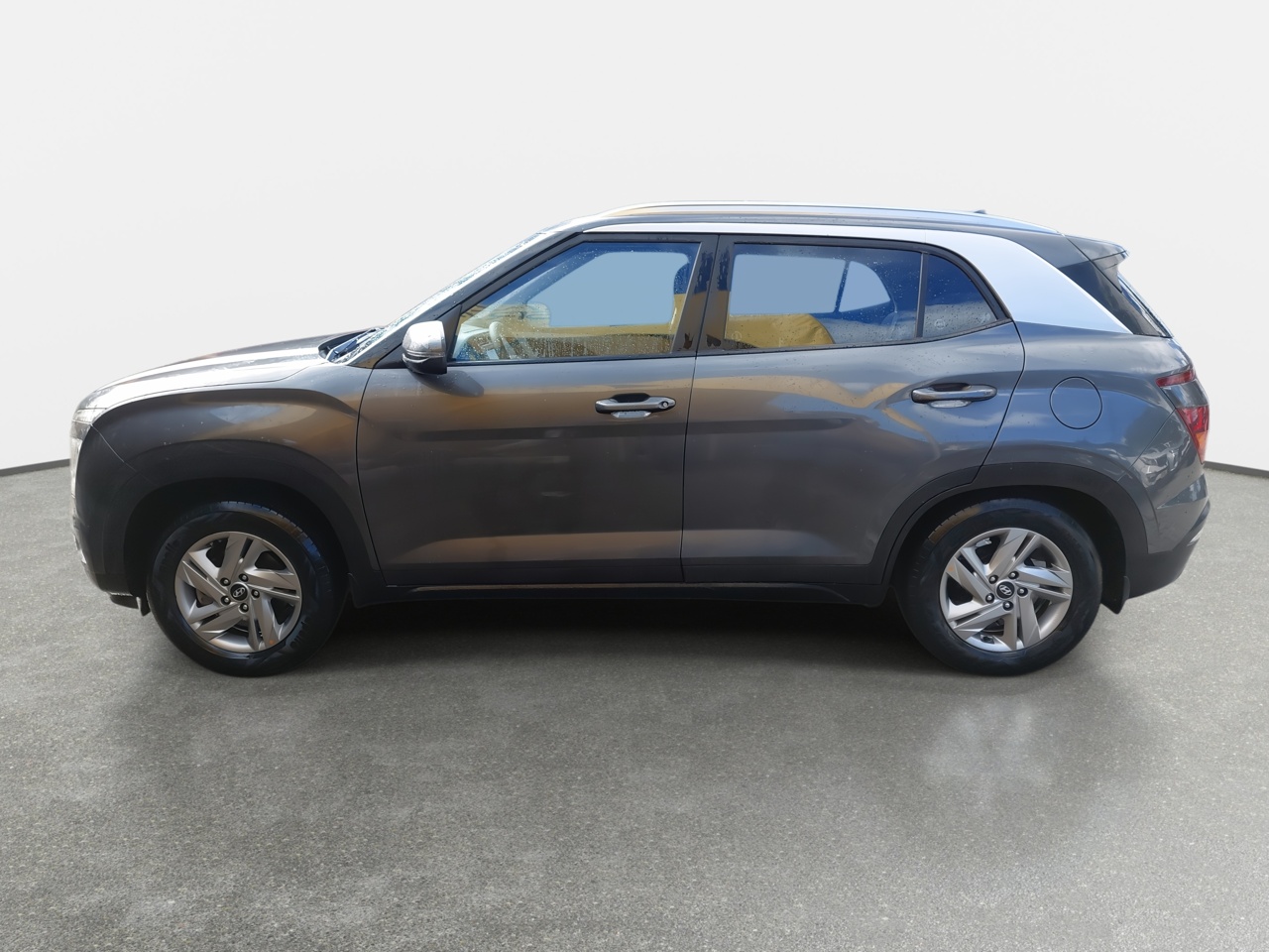 HYUNDAI - 4