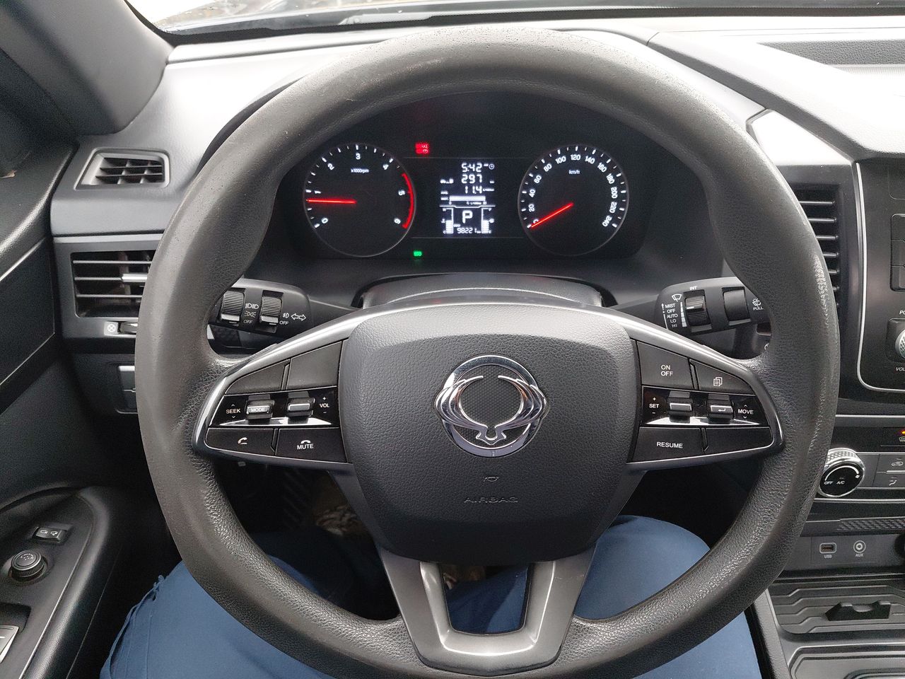SSANGYONG - 26
