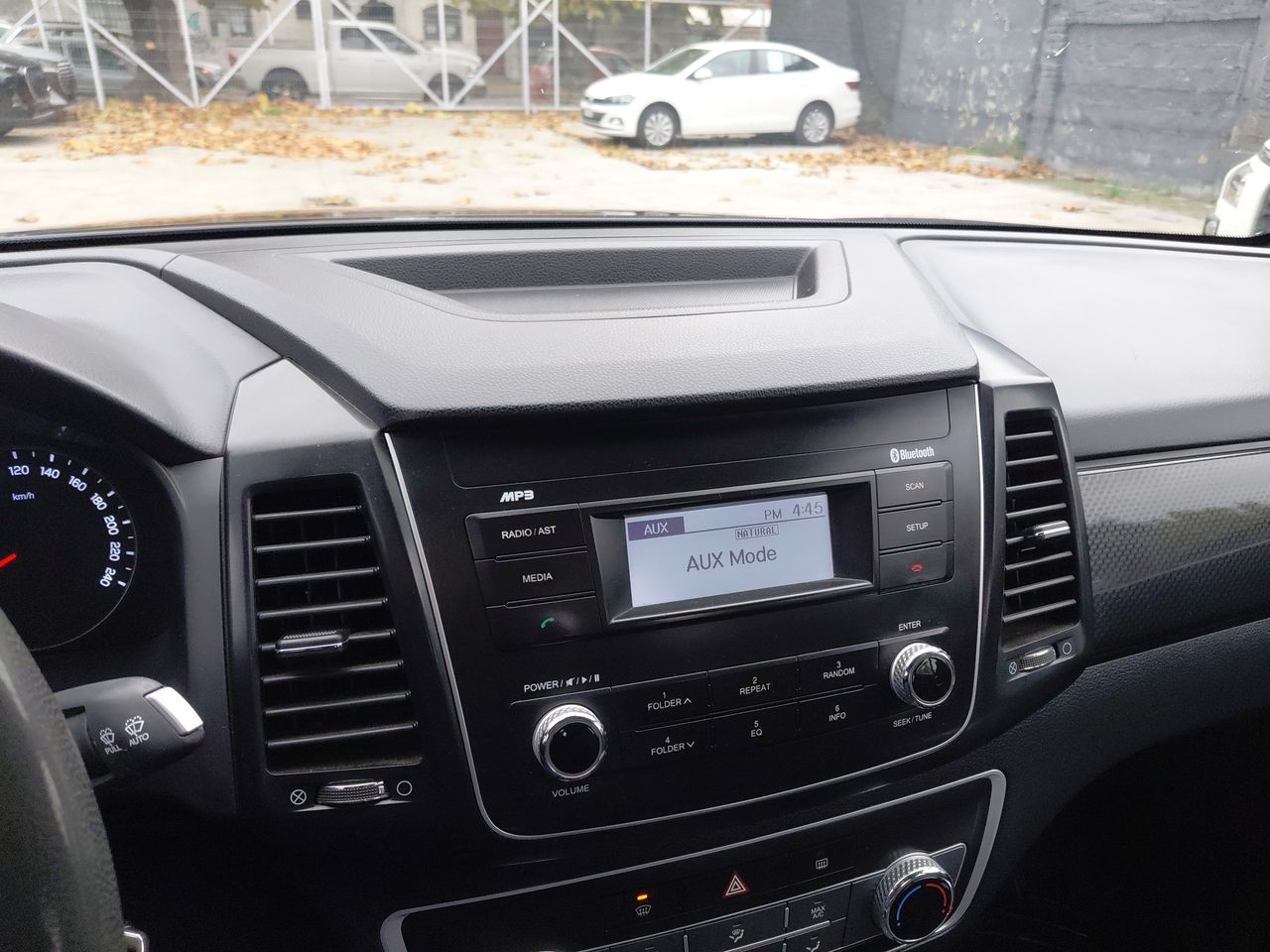SSANGYONG - 30