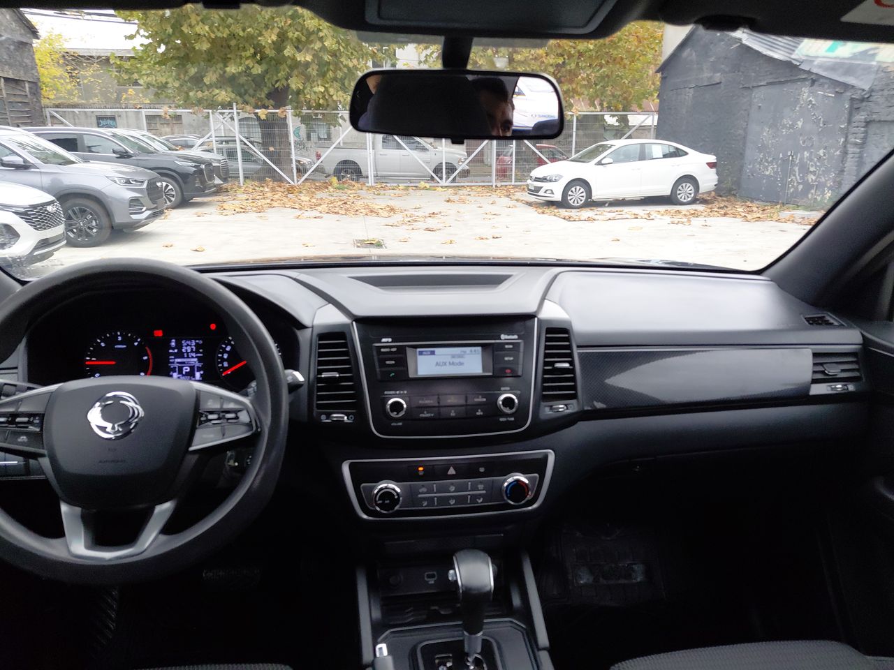 SSANGYONG - 33
